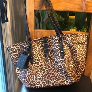 Jessica Simpson tote